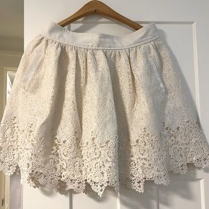Banana Republic Cream Skirt - Size 6
